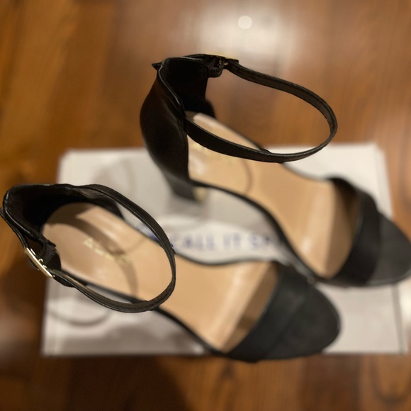 Black aldo open toe sandal heels - Picture 2 of 5